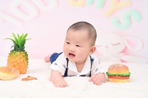 吐鲁番宝宝肚子胀拉稀怎么办